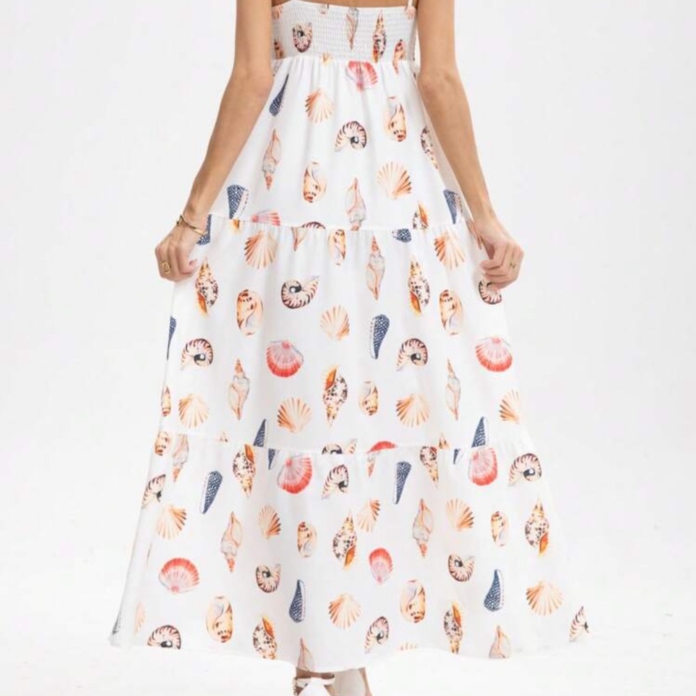 Seashell Maxi Dress - Picture 2 of 7